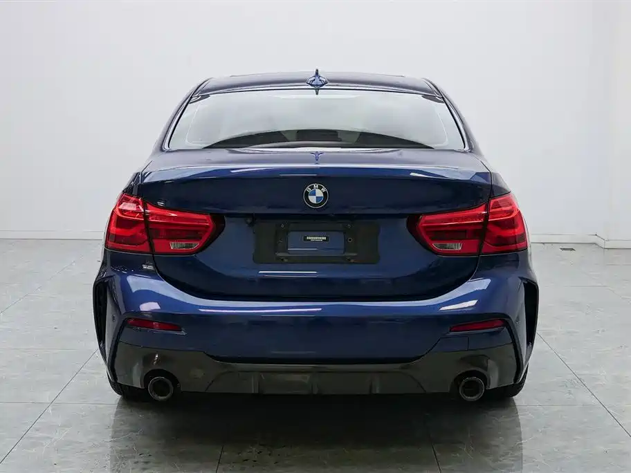BMW 1 Series 2021 125i M Sport Black Night Edition фото 17