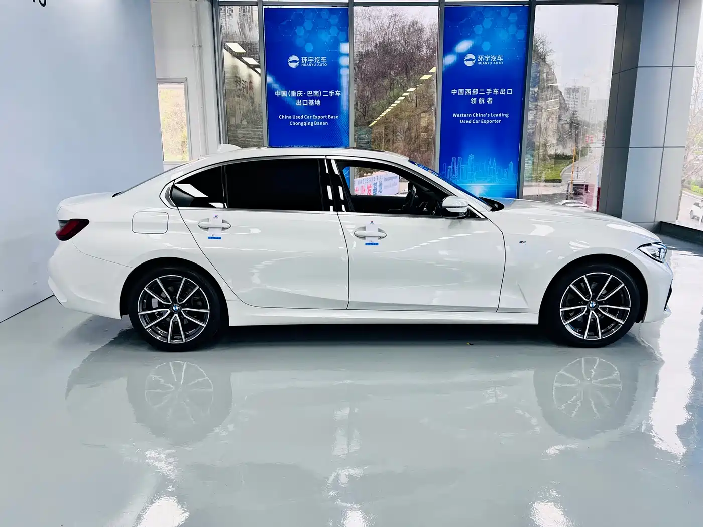 BMW 3 Series 2022 320Li M Sport Package фото 5