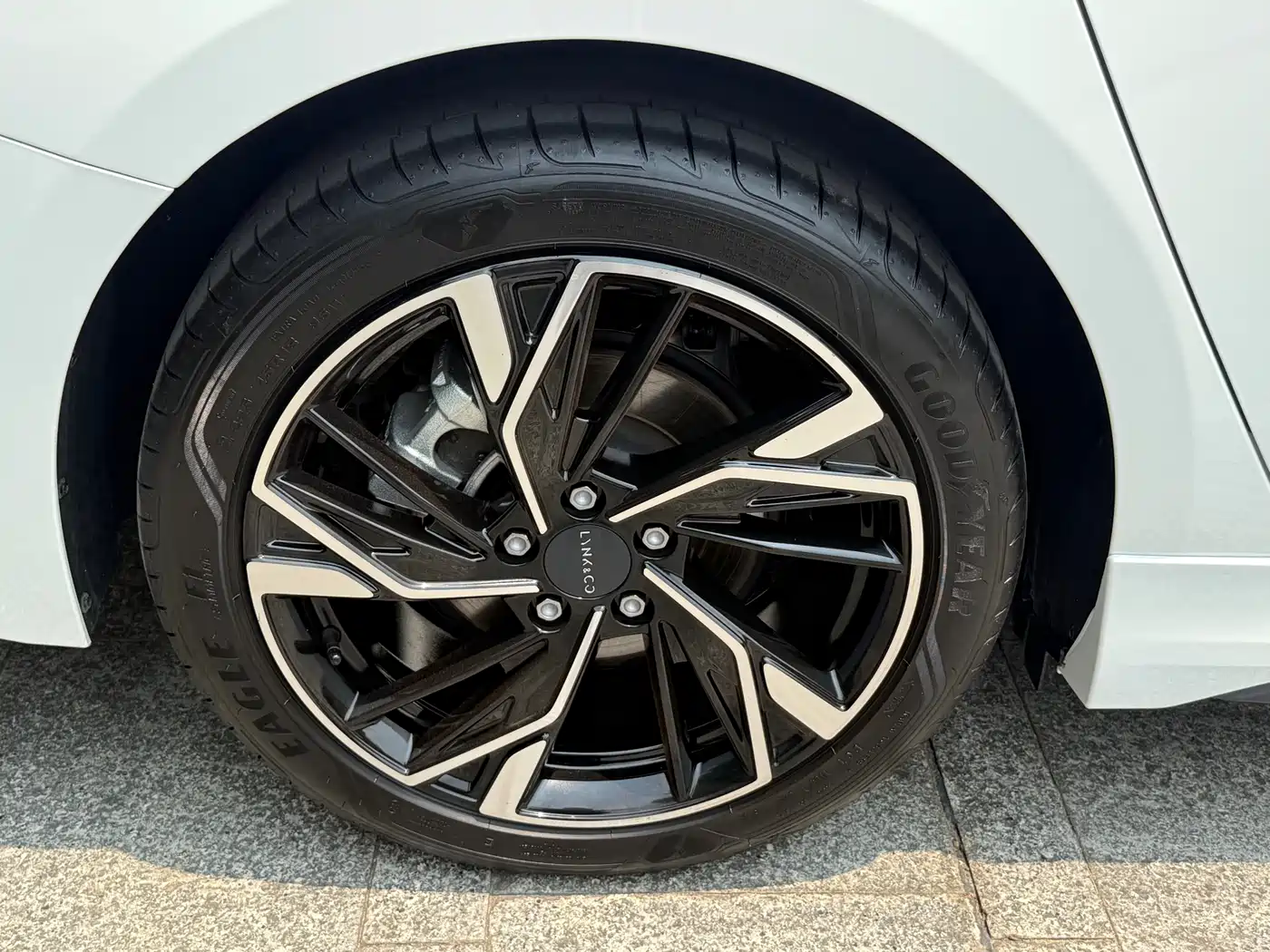 Lynk & Co 03 2025 1.5TD DCT Champion Pro фото 20