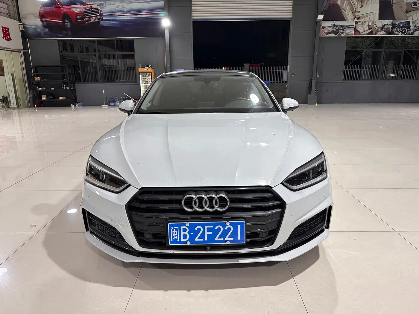 Audi A5 (Import) 2019 Sportback 40 TFSI Fashion фото 2