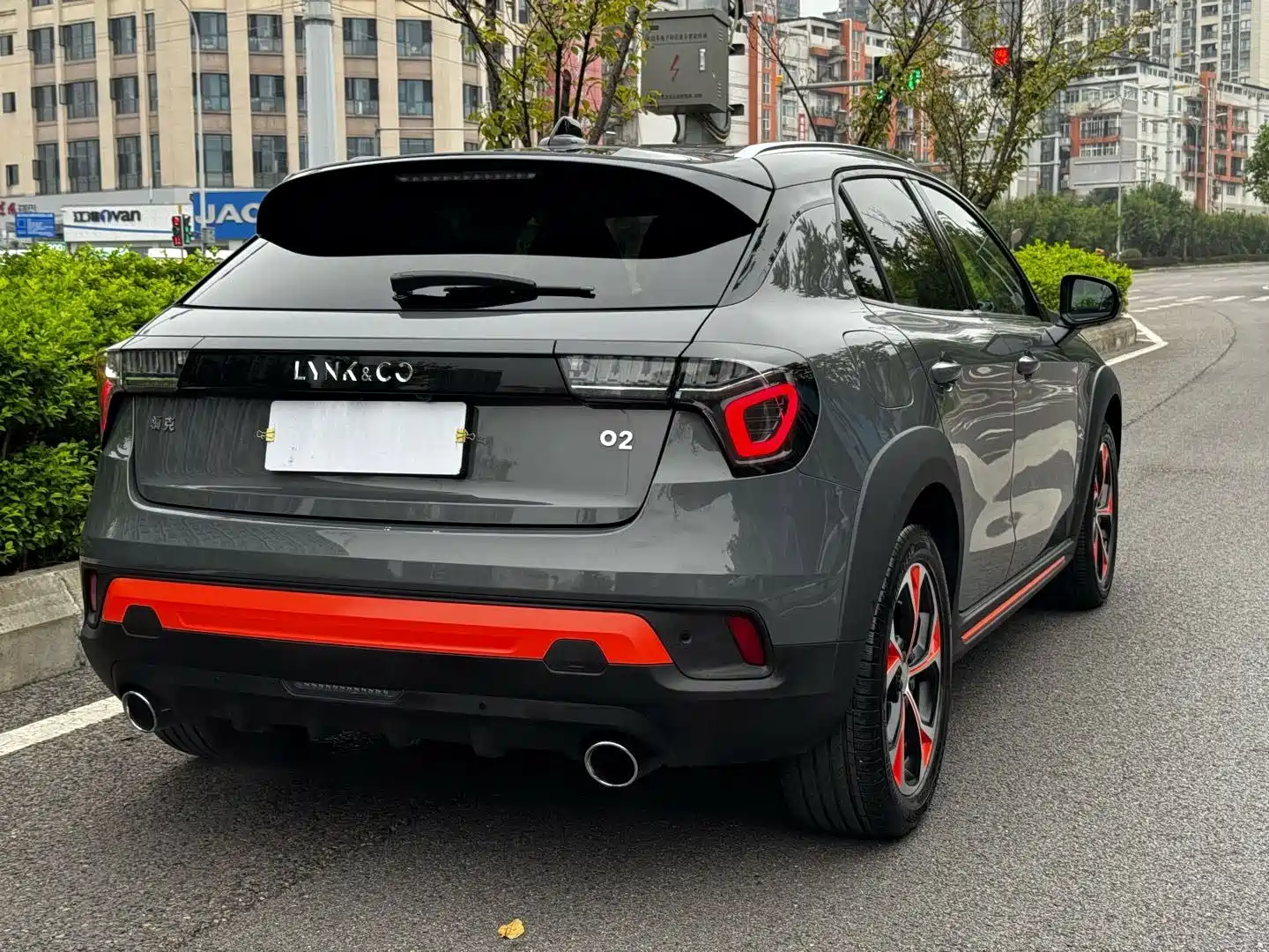 Photo 26 - Lynk & Co 02