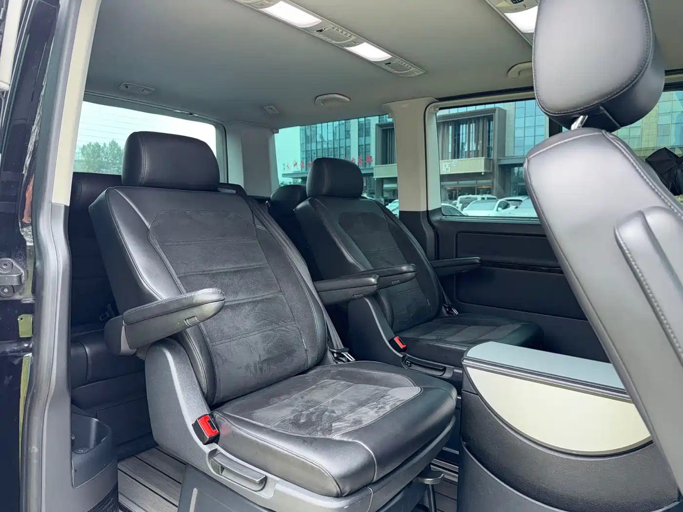 Volkswagen Multivan 2020 2019 2.0TSI 4WD Premium 7-seater
