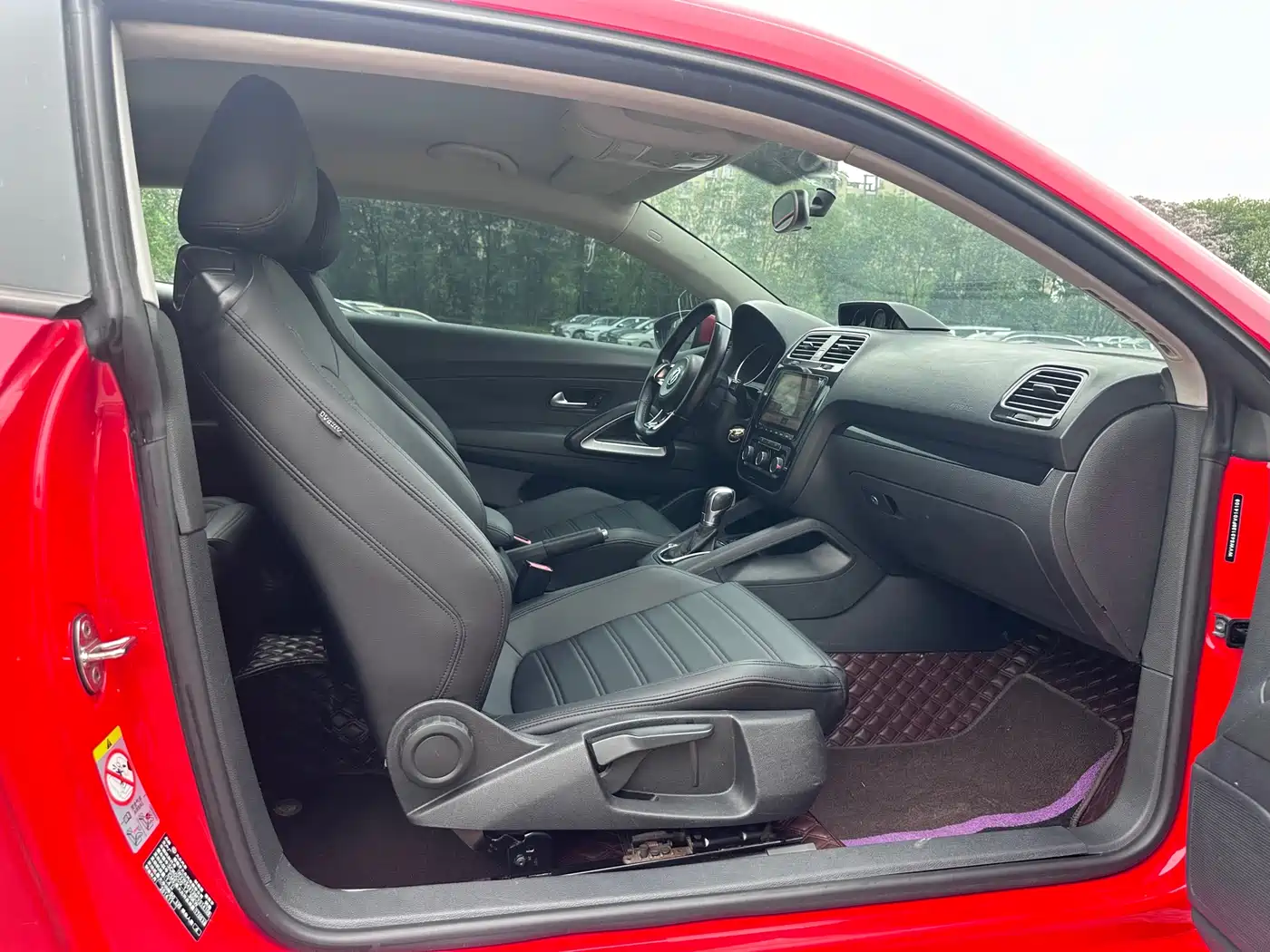 Volkswagen Scirocco 2015 1.4TSI Trend Edition фото 8