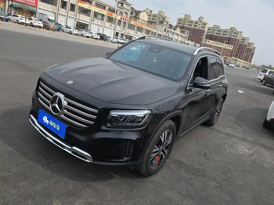 MERCEDES-BENZ GLB 2026