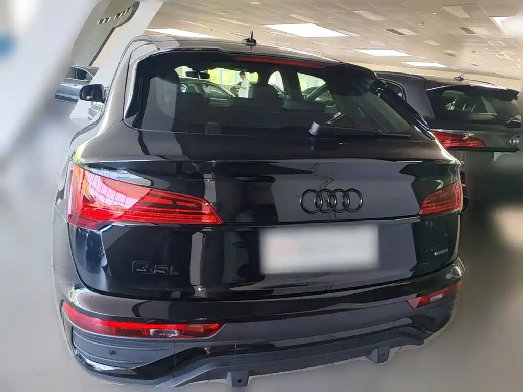 Audi Q5L Sportback 2023 2023 40 TFSI Luxury Style