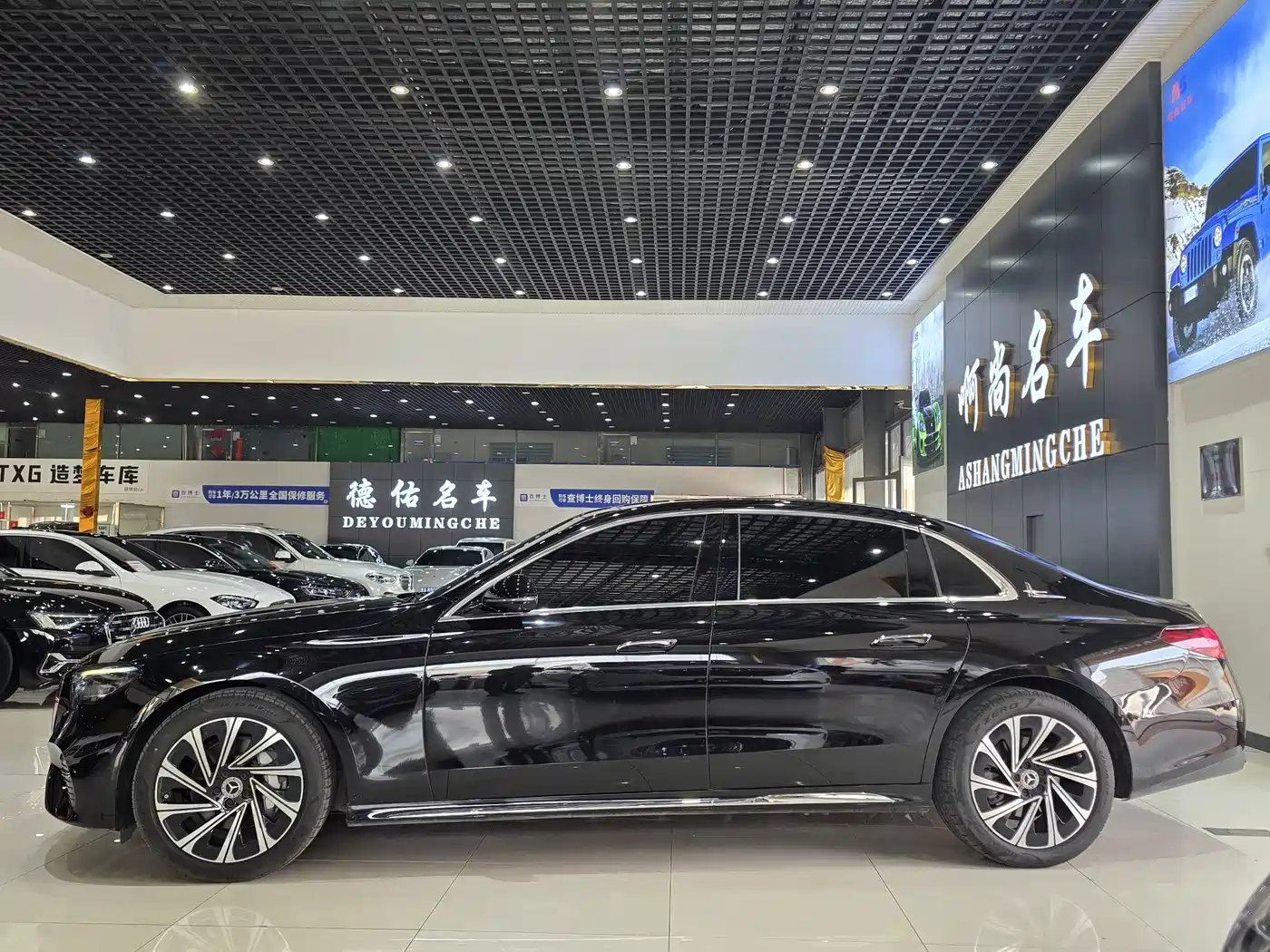 Mercedes-Benz E-Class 2025 E 300 L Luxury фото 5