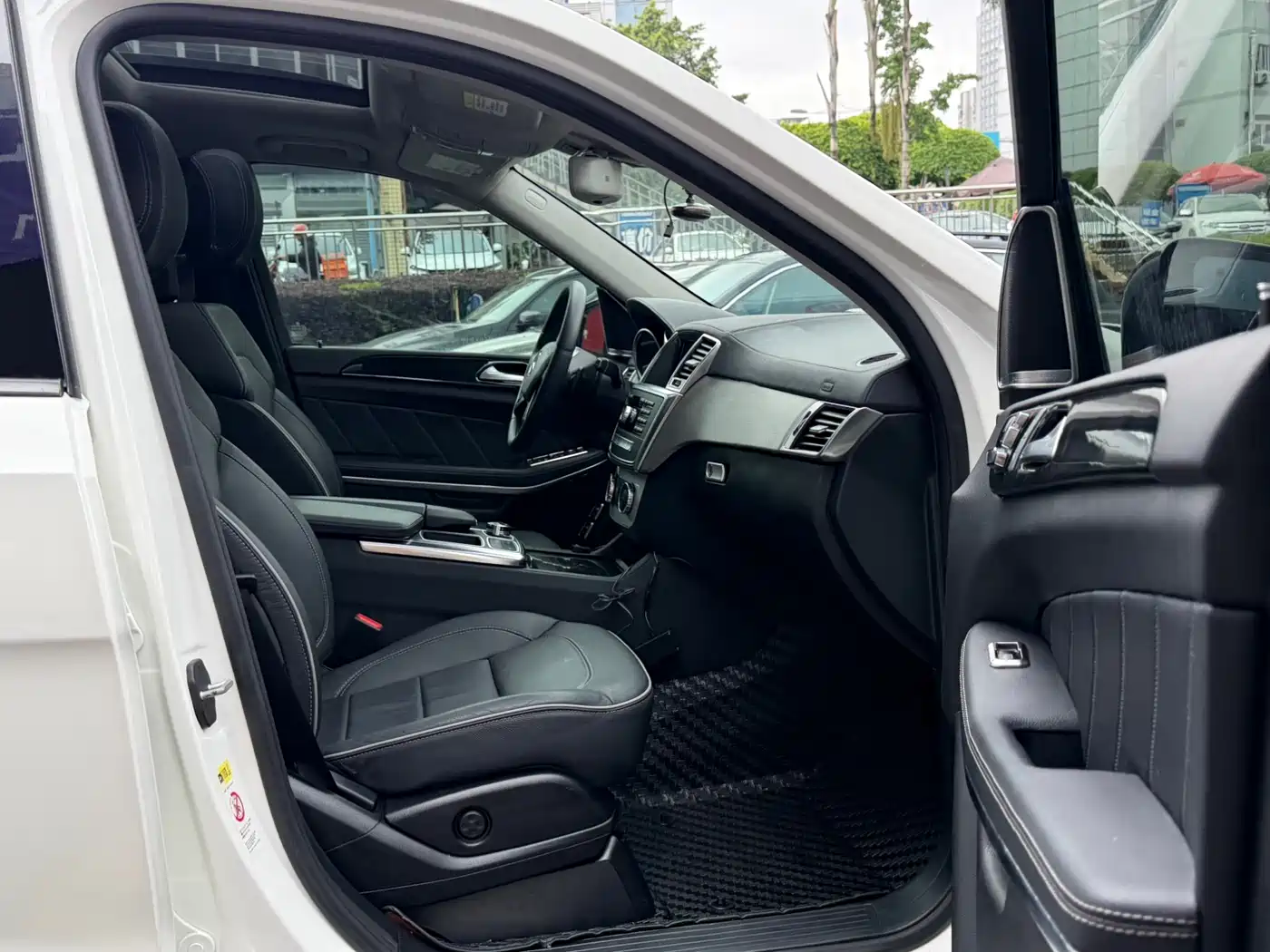 Mercedes-Benz GL-Class 2014 GL 350 CDI 4MATIC фото 7