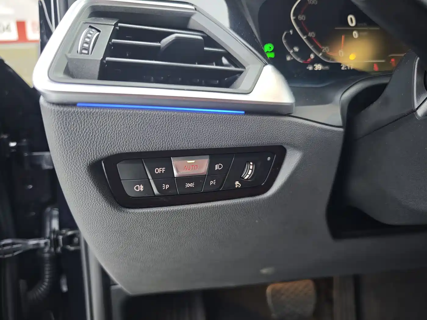 BMW 3 Series 2022 325Li M Sport Shadow Edition фото 24