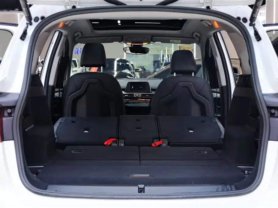 BMW 2 Series Gran Tourer 2019 220i Leading фото 34