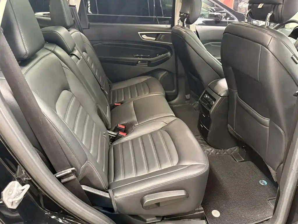 Ford Edge 2018 2018 EcoBoost 245 FWD Luxury 7-seater China V