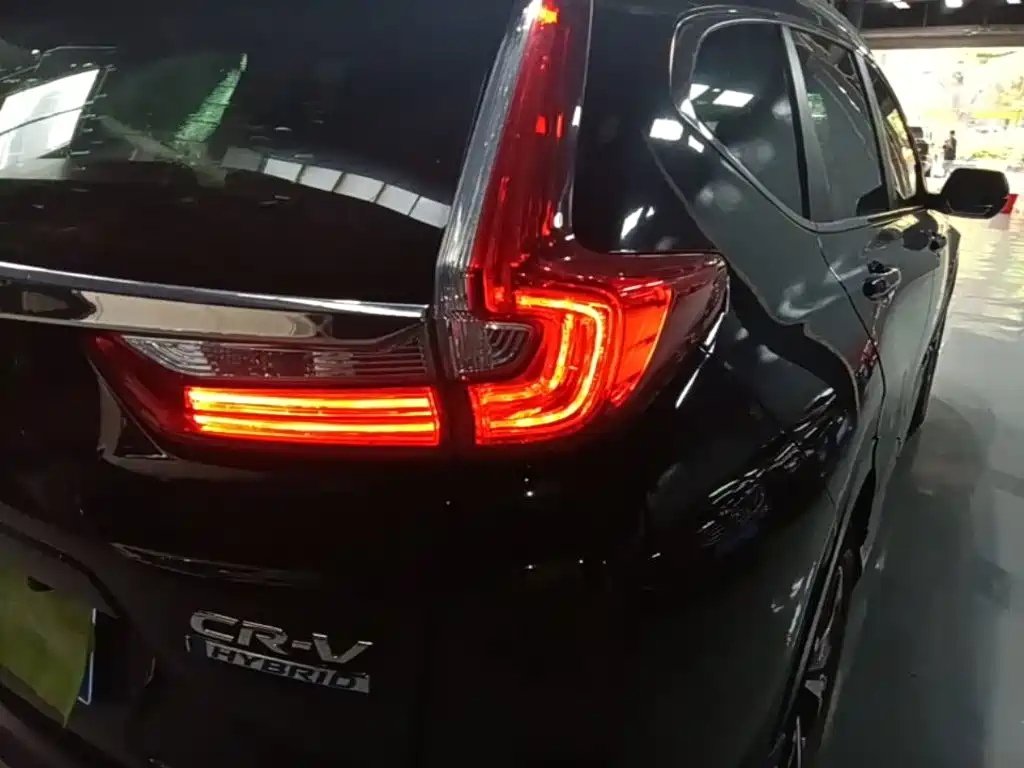 Фото 8 - Honda CR-V