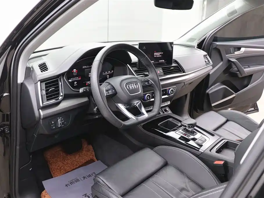 Audi Q5L 2022 45T Luxury Dynamic фото 15