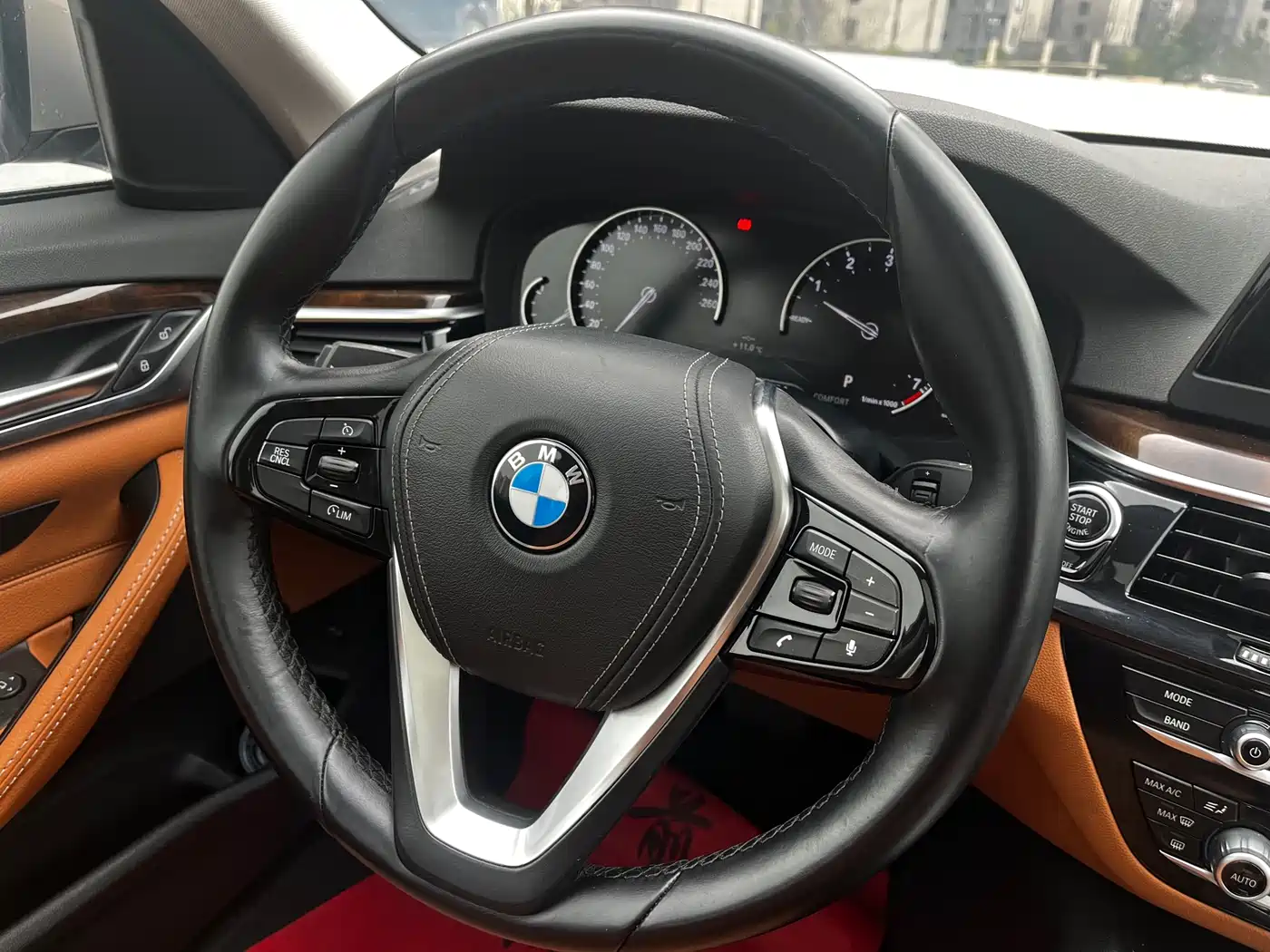 BMW 5 Series 2018 528Li Launch Special Edition фото 16