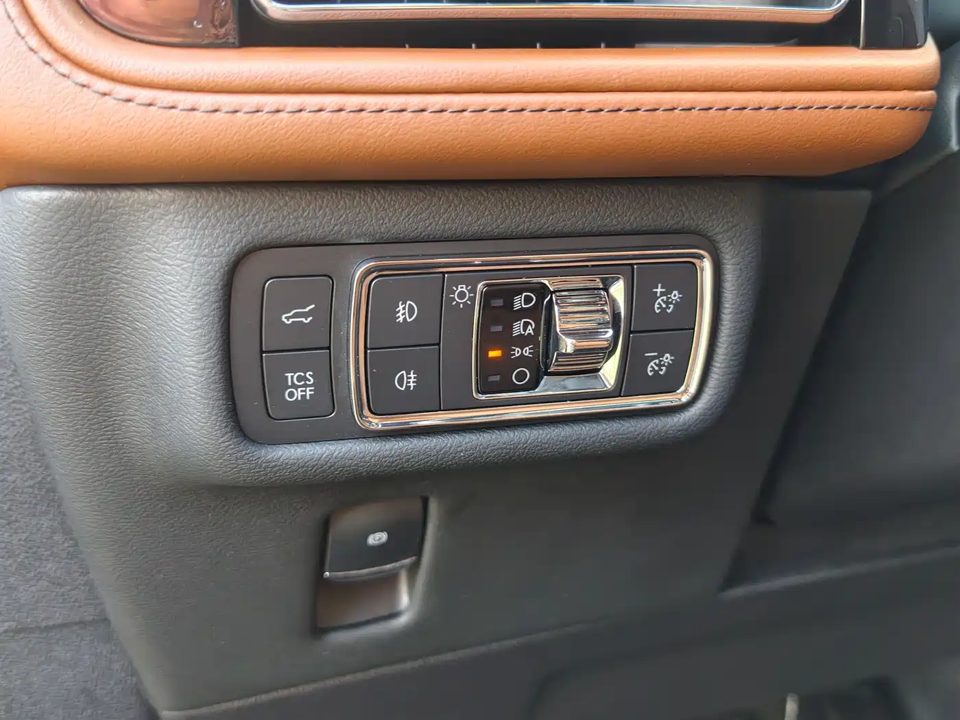 Lincoln Nautilus 2021 2.7T AWD Prestige Edition фото 24