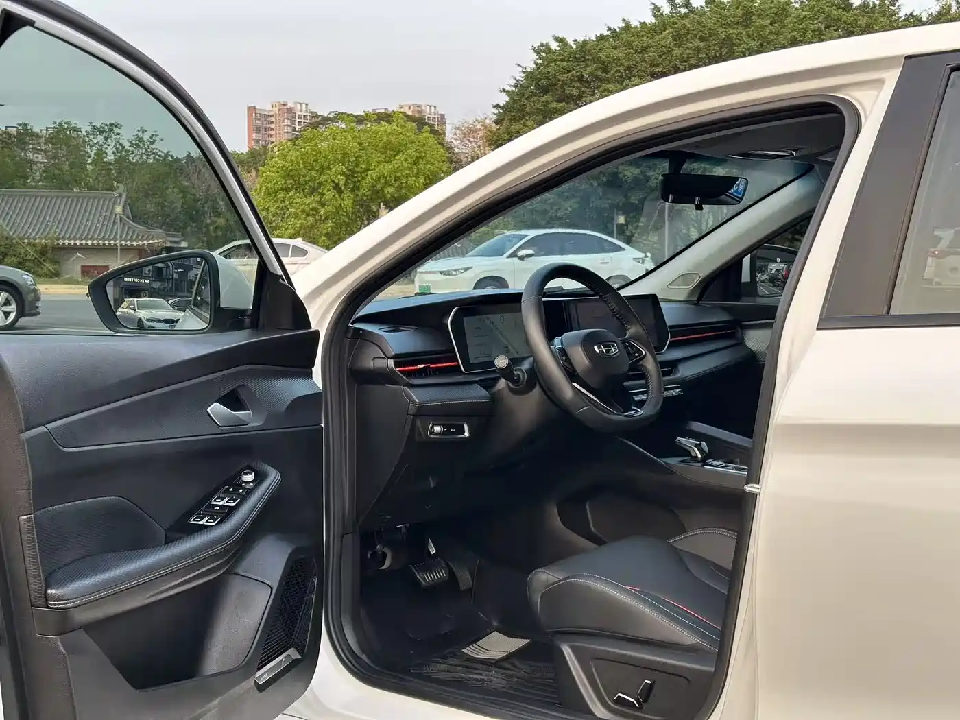 Geely Binrui 2025 2024 Binrui COOL 1.5T DCT Soaring Dragon Edition