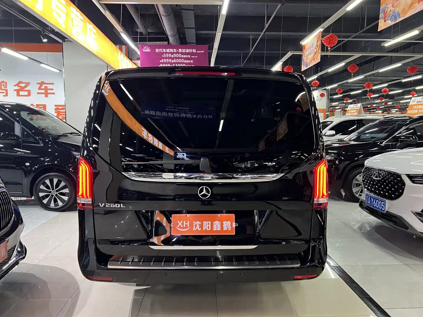 Mercedes-Benz V-Class 2018 V 260 L Premium Long Version China V фото 24