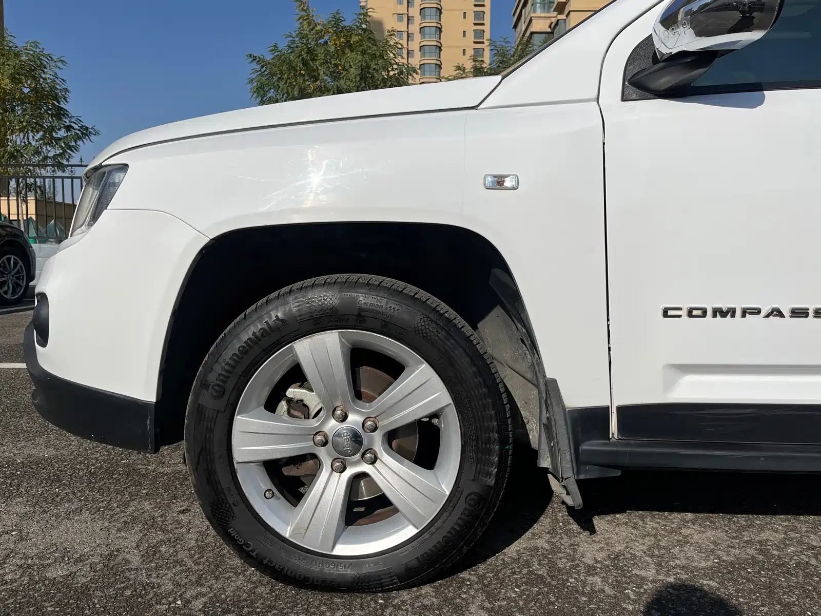 Фото 11 - Jeep Compass (Import)