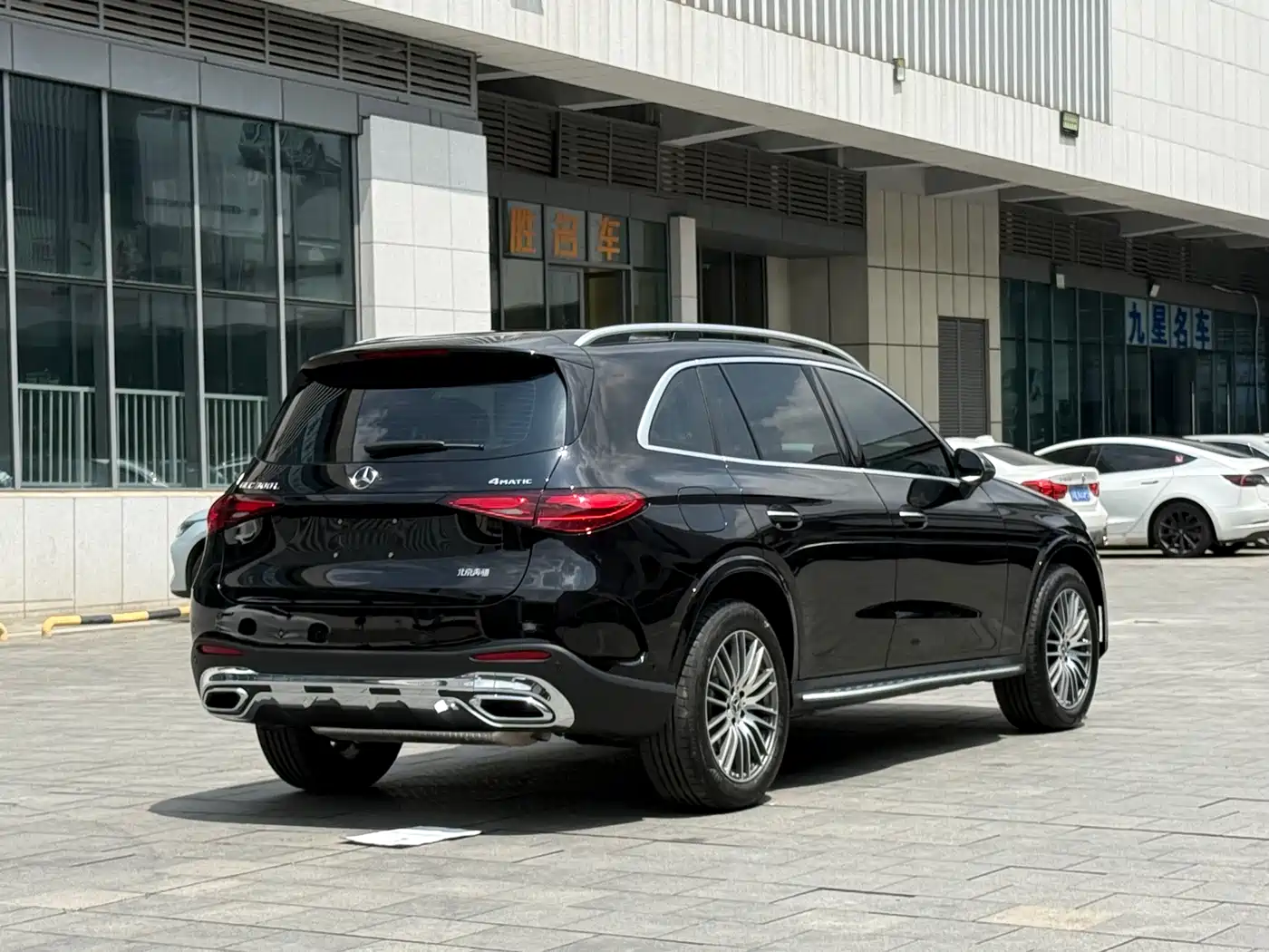 Mercedes-Benz GLC 2025 GLC 300 L 4MATIC Dynamic 5-seater фото 7