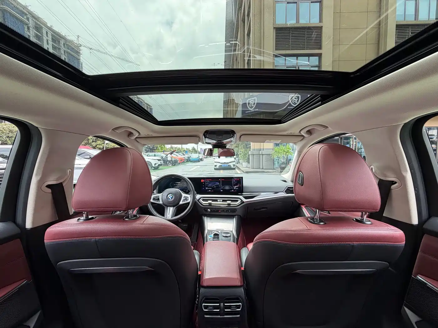 BMW i3 2022 eDrive 35 L фото 8