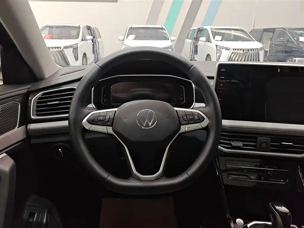 Volkswagen Tayron 2024 300TSI 2WD Luxury Plus Advanced фото 8
