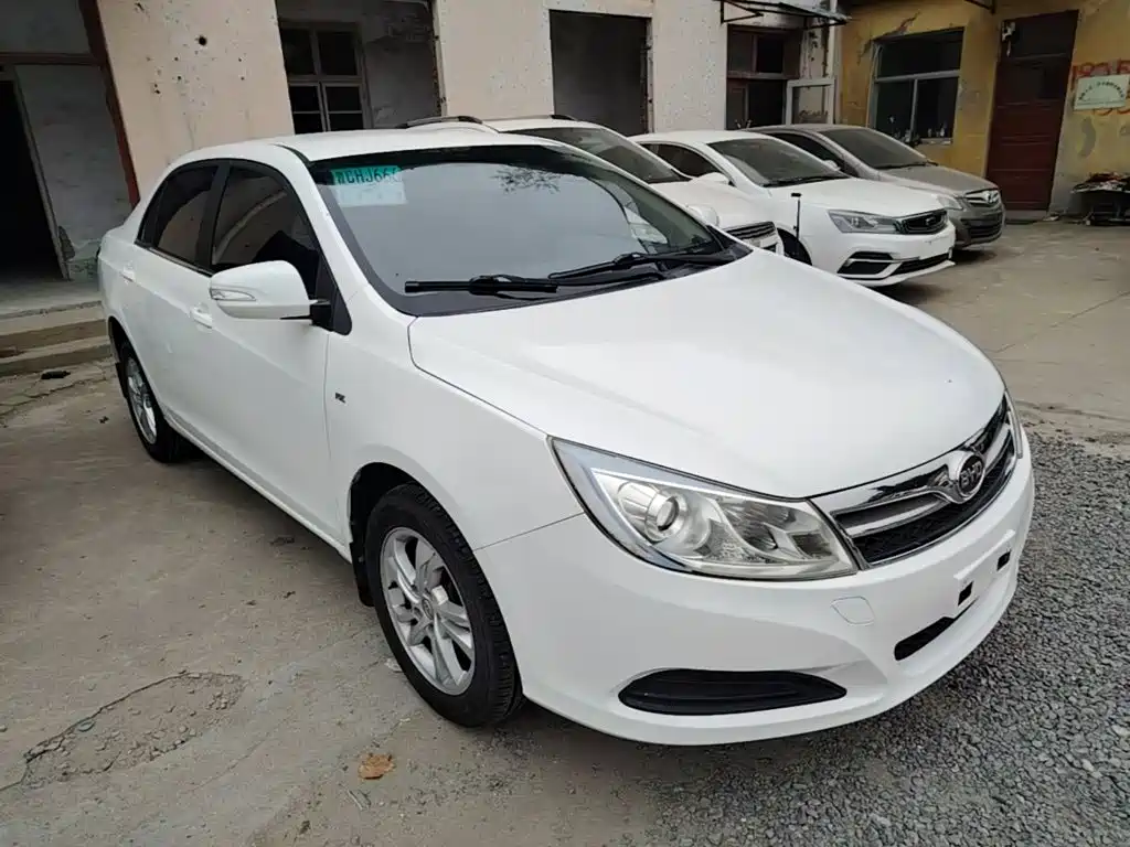 BYD Surui 2014 2014 Model 1.5L Manual Comfort