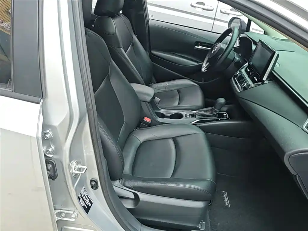 Toyota Corolla 2021 1.2T S-CVT Elite PLUS Edition фото 25