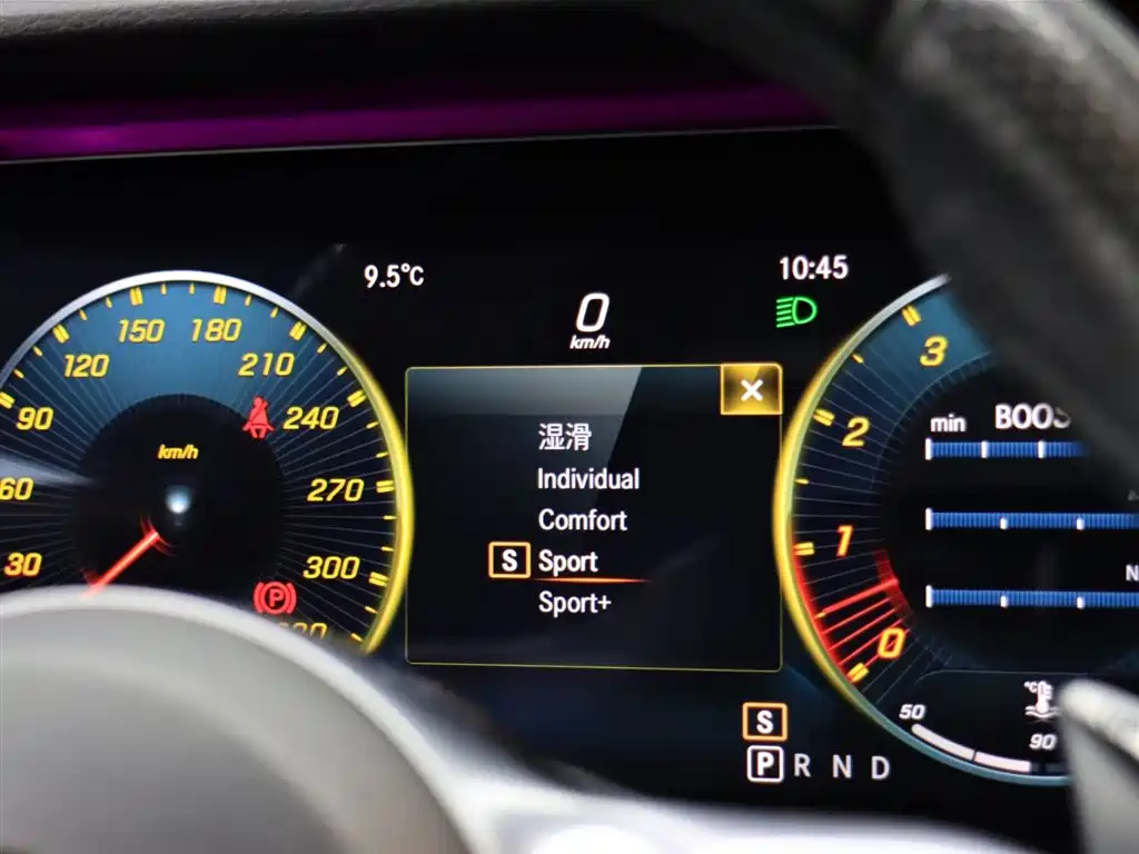 MERCEDES-BENZ AMG GT