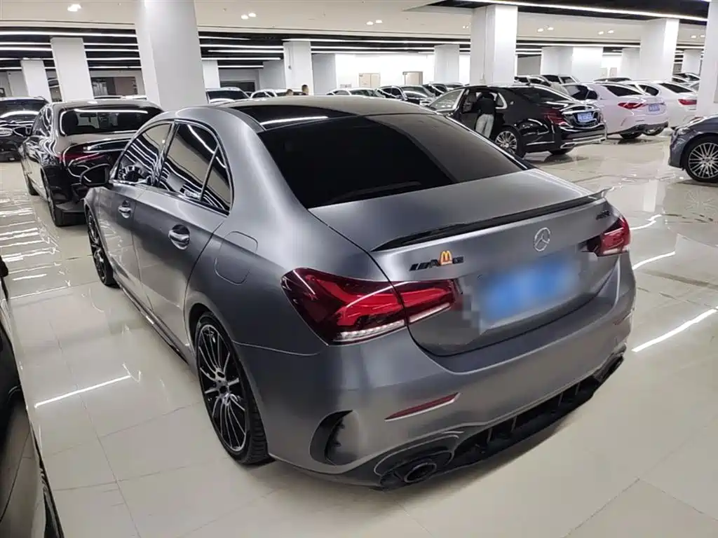 Mercedes-Benz A-Class AMG 2022 AMG A 35 L 4MATIC фото 5