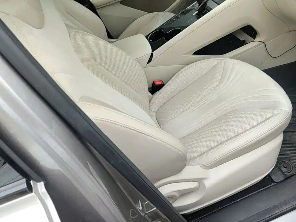Roewe D5X DMH 2024 2024 135 Flagship Edition