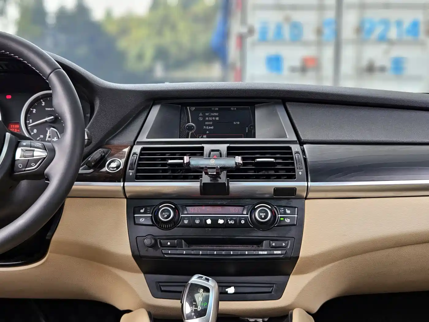 BMW X6 2011 xDrive35i фото 15