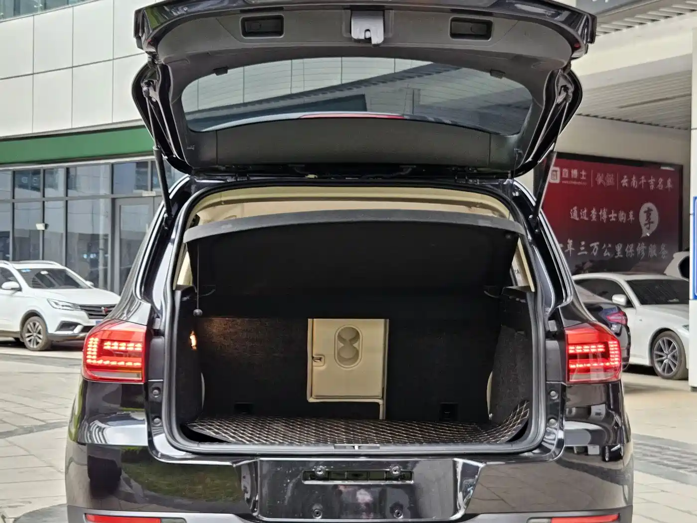 Volkswagen Tiguan 2013 1.8TSI Auto 2WD Comfort Edition фото 18