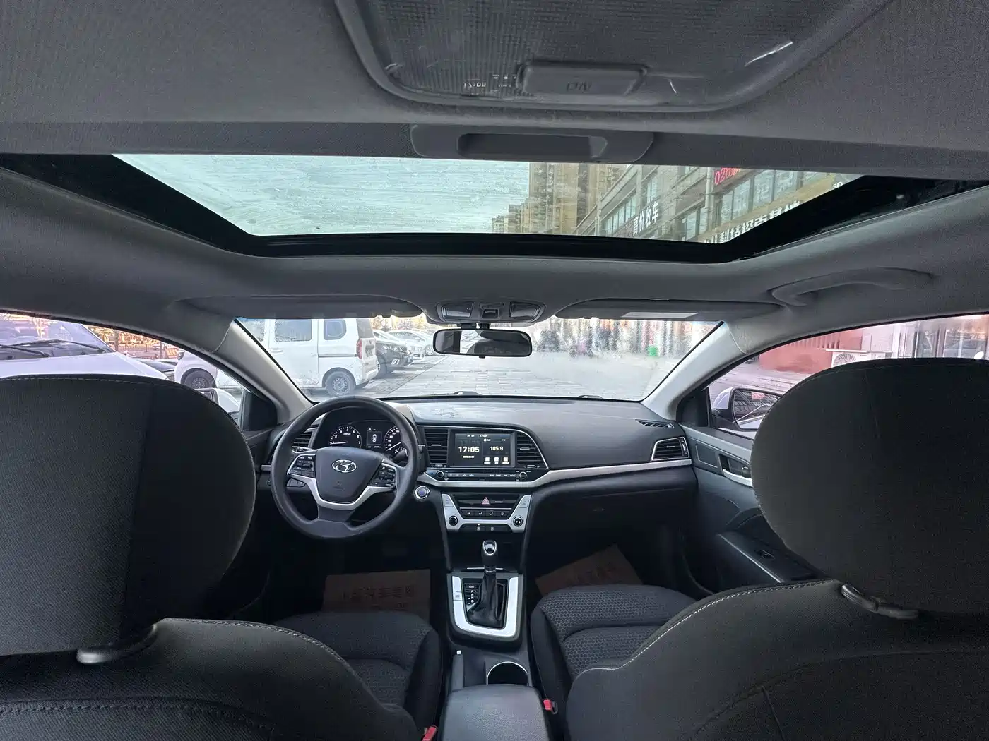 Hyundai Elantra 2016 Model 1.6L Automatic Smart Elite фото 6
