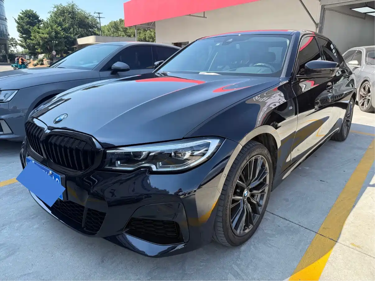 Photo 1 - BMW 3 Series