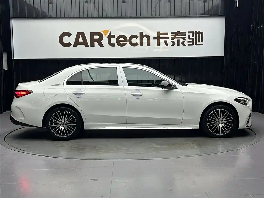 Mercedes-Benz C-Class 2023 Facelift C 260 L Sport Edition фото 4