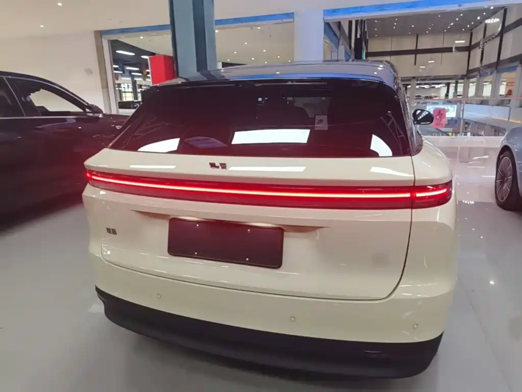 Li Auto i6 2025 2025 2WD Base Model