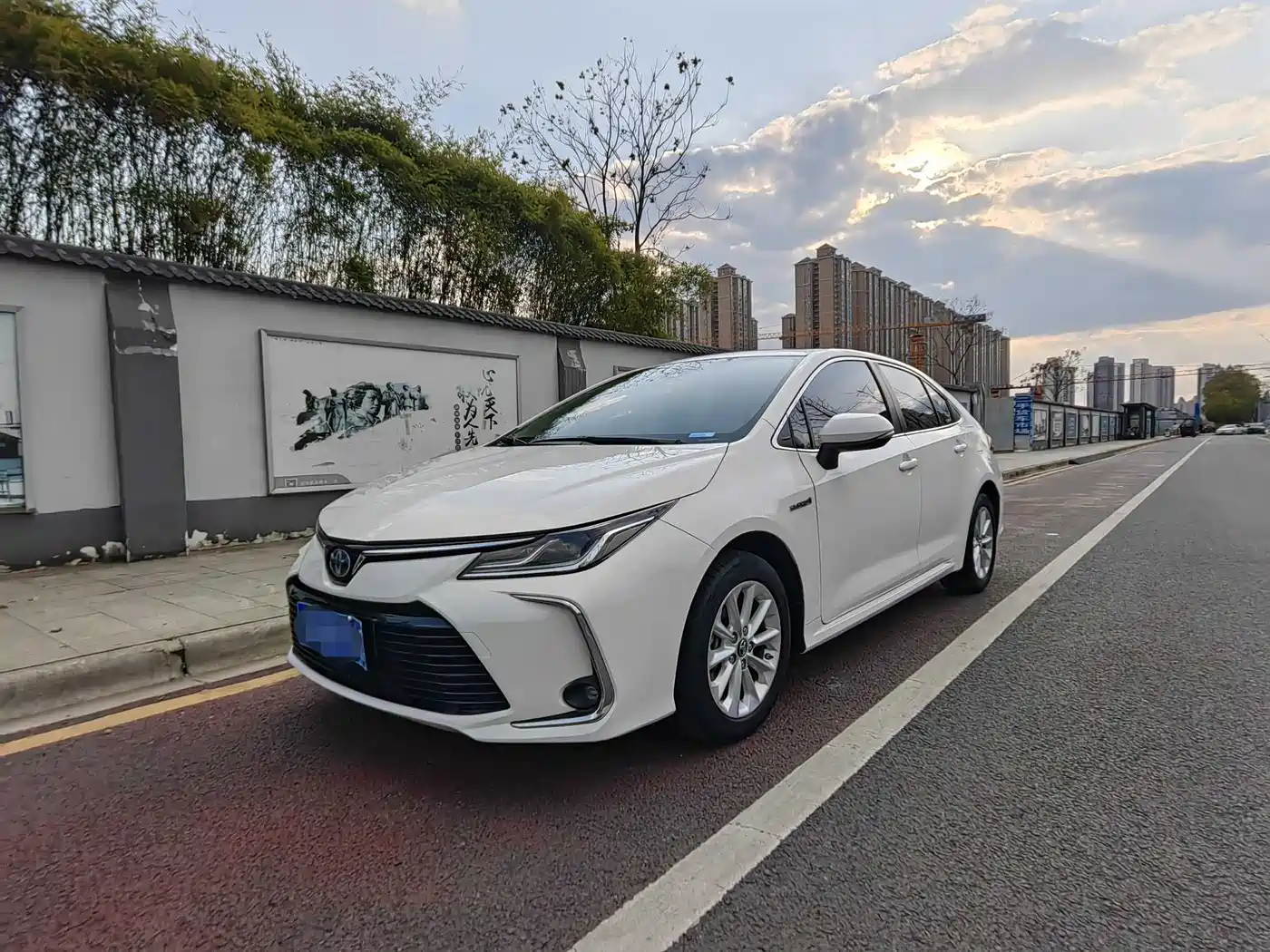 Toyota Corolla 2019 Hybrid 1.8L E-CVT Flagship Edition