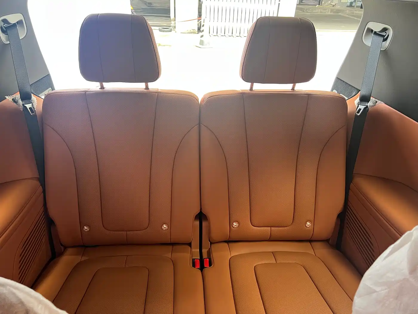 AITO Wenjie AITO M9 2024 Range Extender Max Edition 42kWh 6-seater фото 20