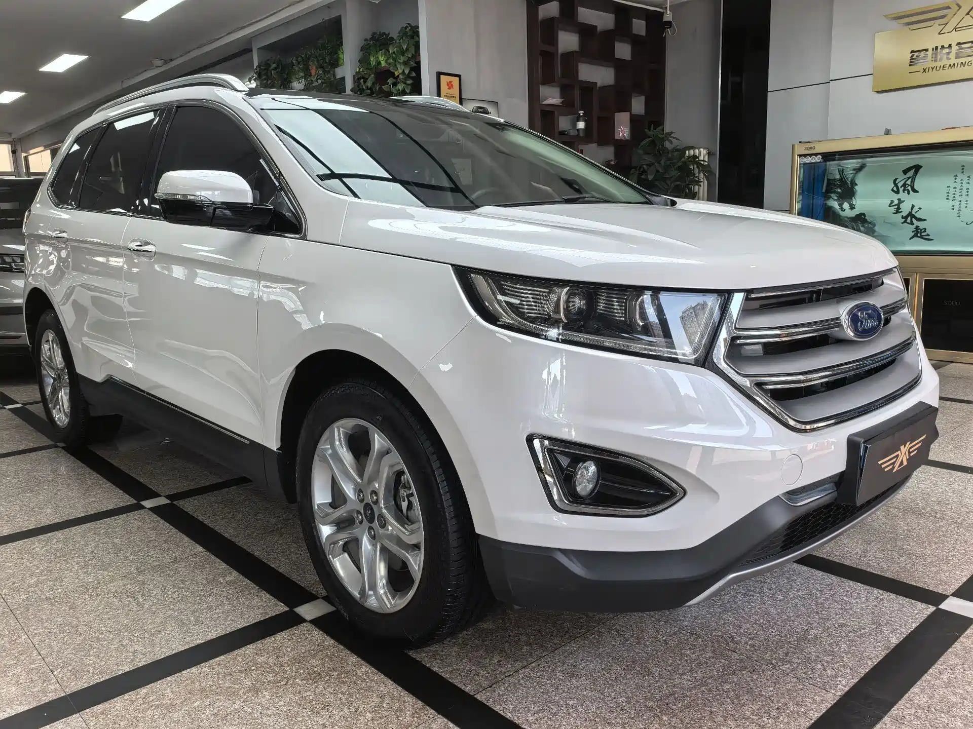 Фото 3 - Ford Edge