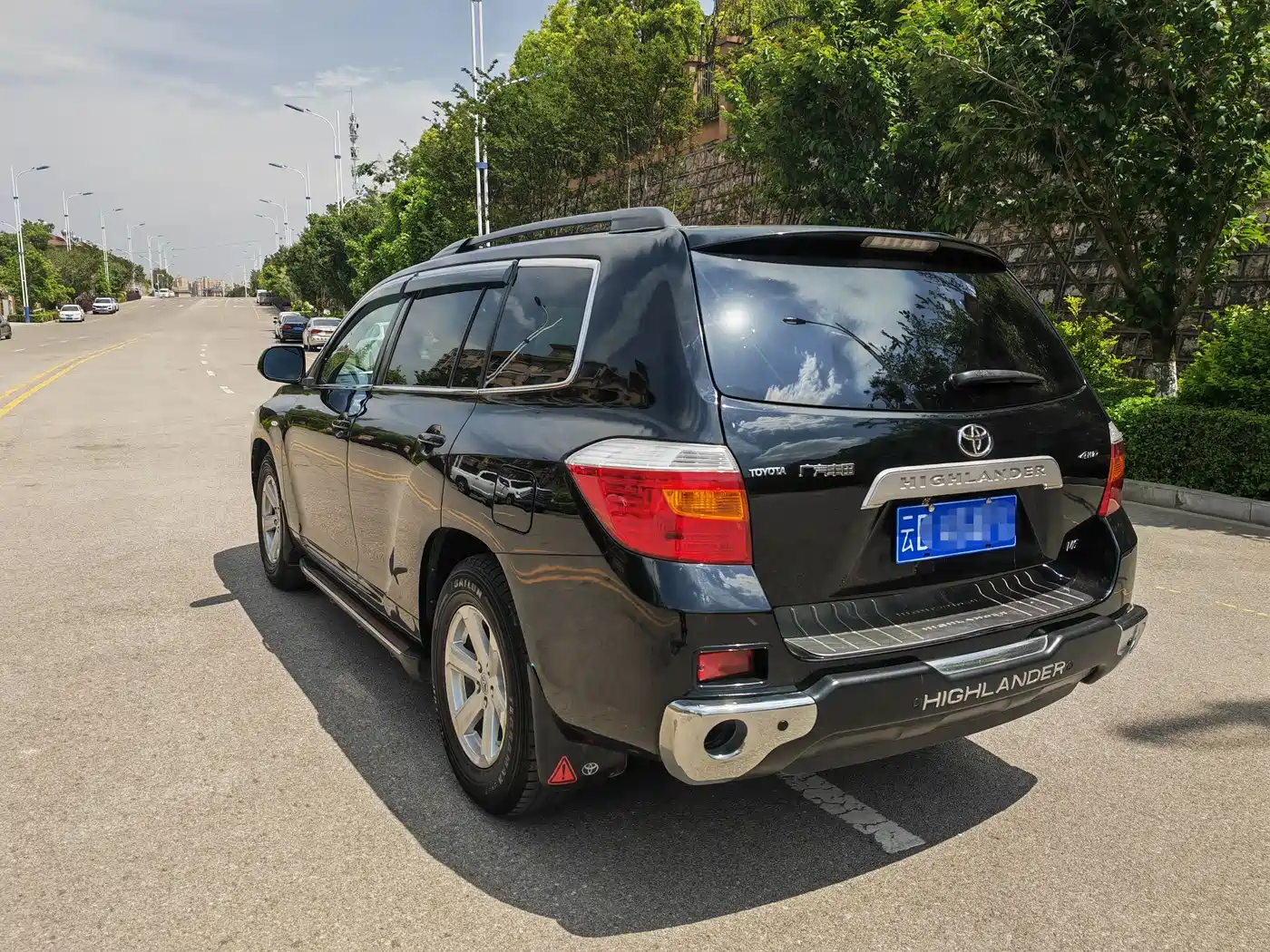 Toyota Highlander 2012 3.5L 4WD 7-Seater Elite Edition фото 4