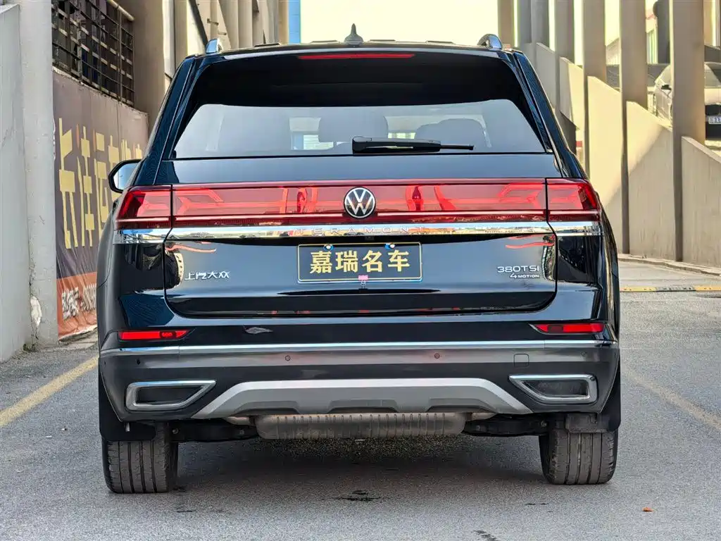 Volkswagen Teramont 2024 380TSI 4WD Prestige Luxury Edition фото 4