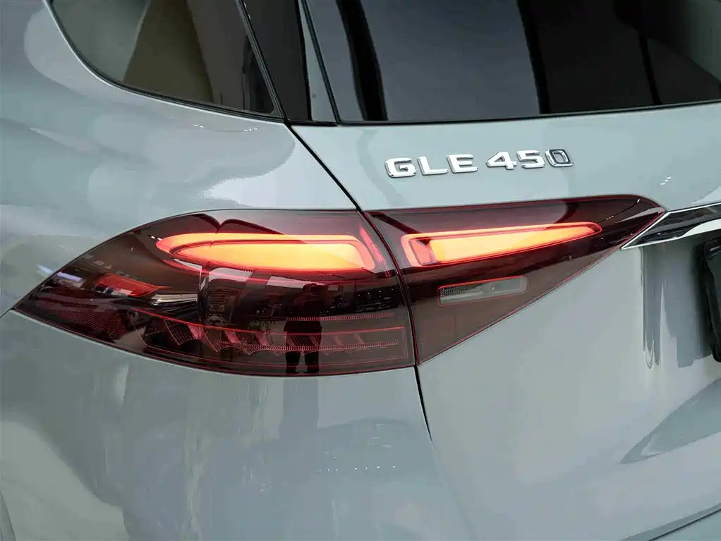 Mercedes-Benz GLE 2024 GLE 450 4MATIC Fashion фото 23