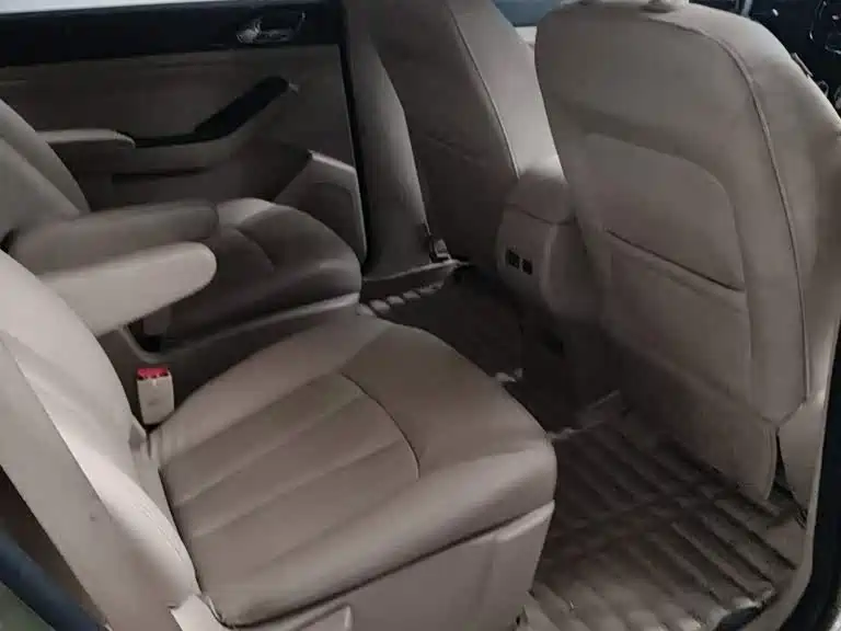 Baojun 730 2015 2014 1.5L Manual Comfort ESP Edition 7-Seater