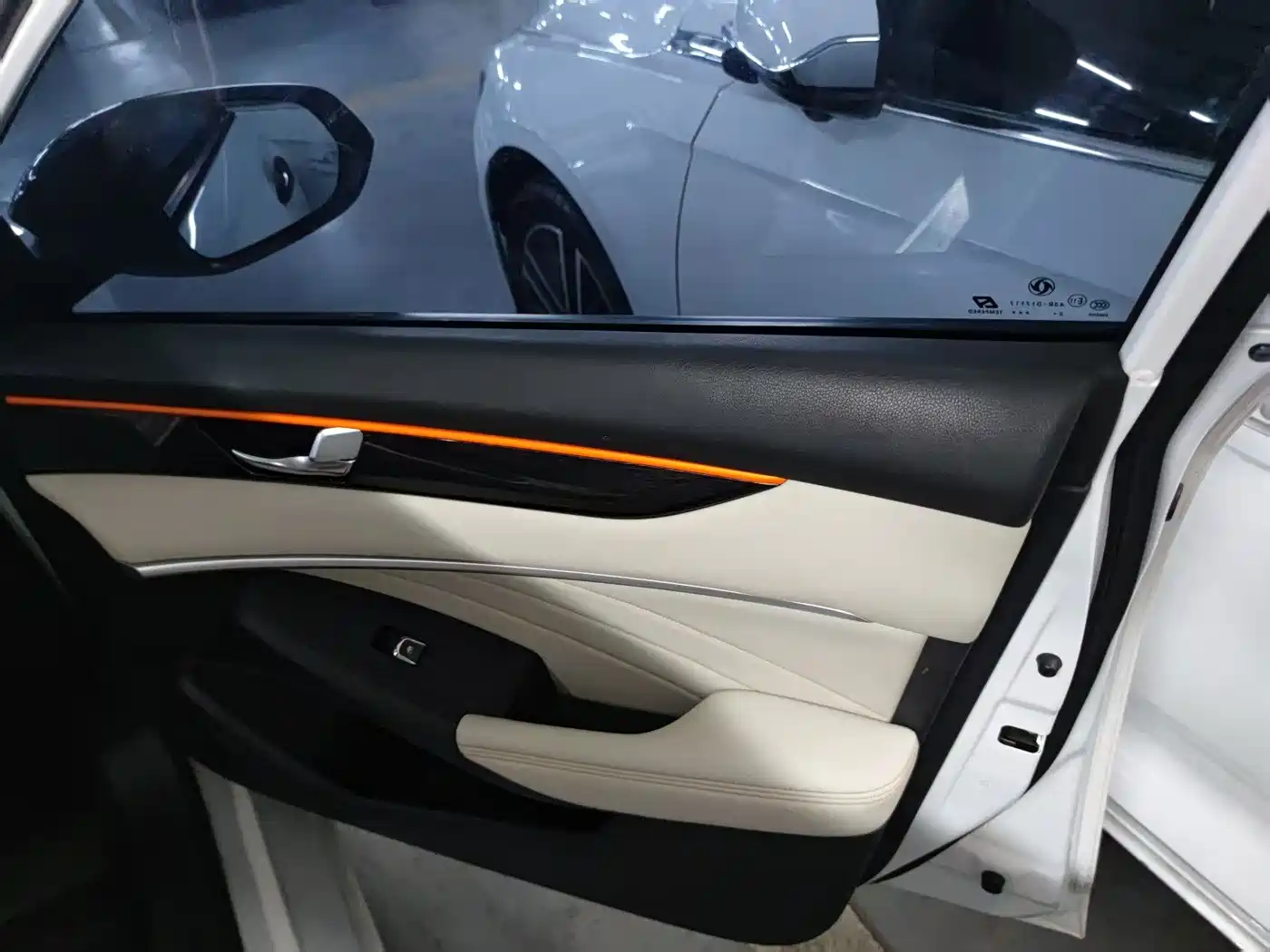 Dongfeng Aeolus Yixuan MAX 2022 2022 1.5T Ultra Cool Dad Edition