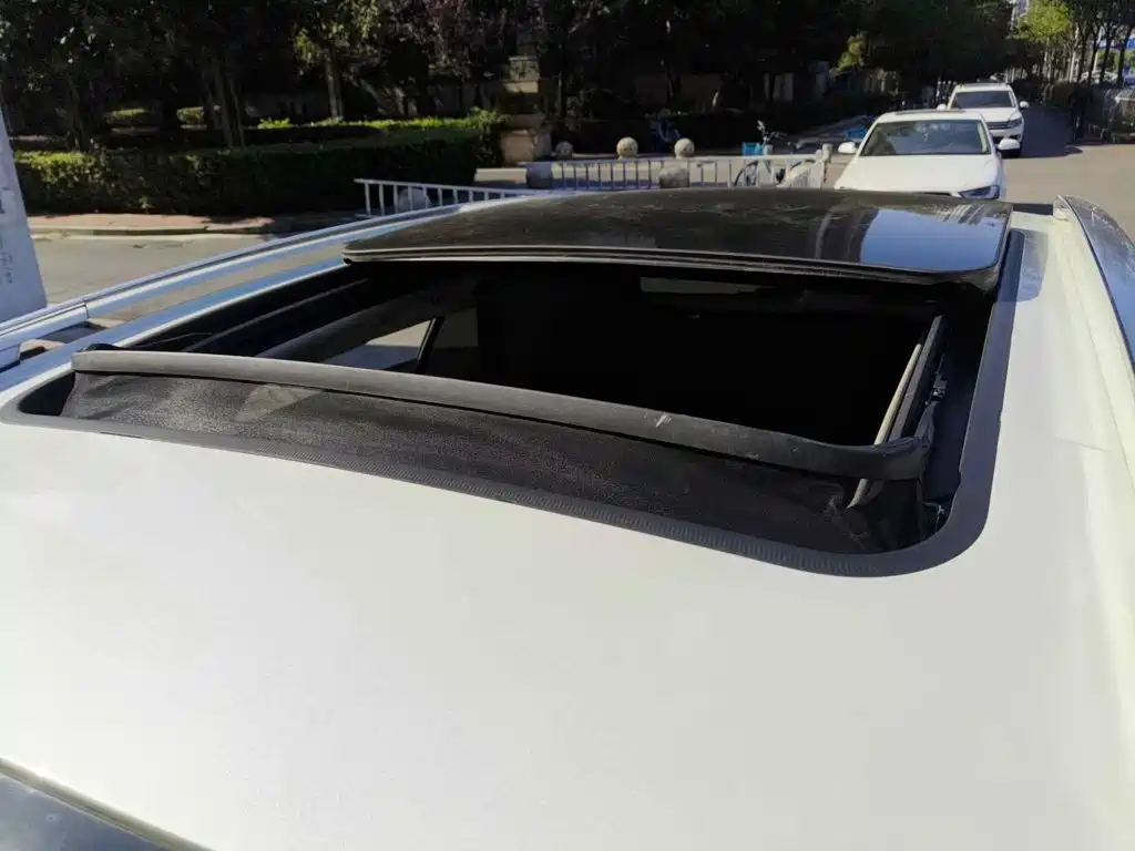 DS 6 2015 2014 1.6T Luxury Edition THP160