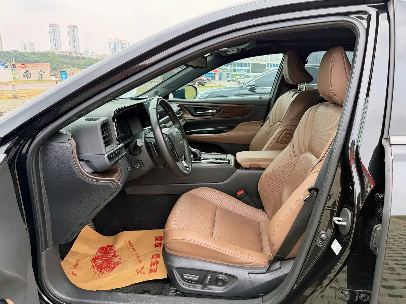 Toyota Crown (Import) 2024 2.5L Ultimate Edition фото 14