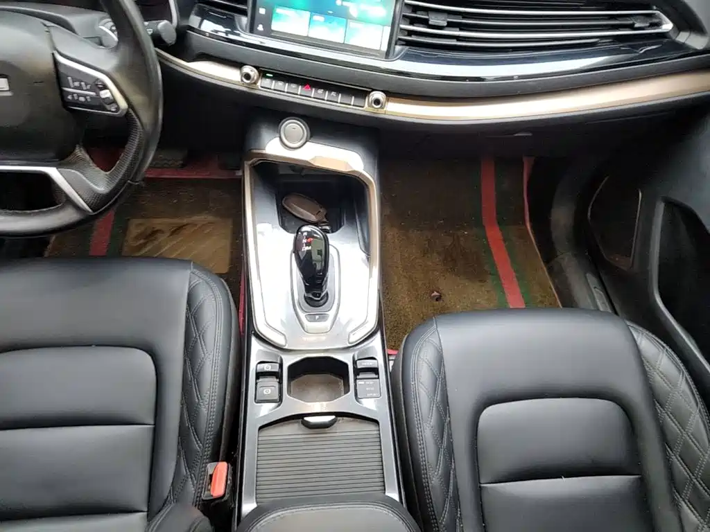 Фото 14 - Haval H6
