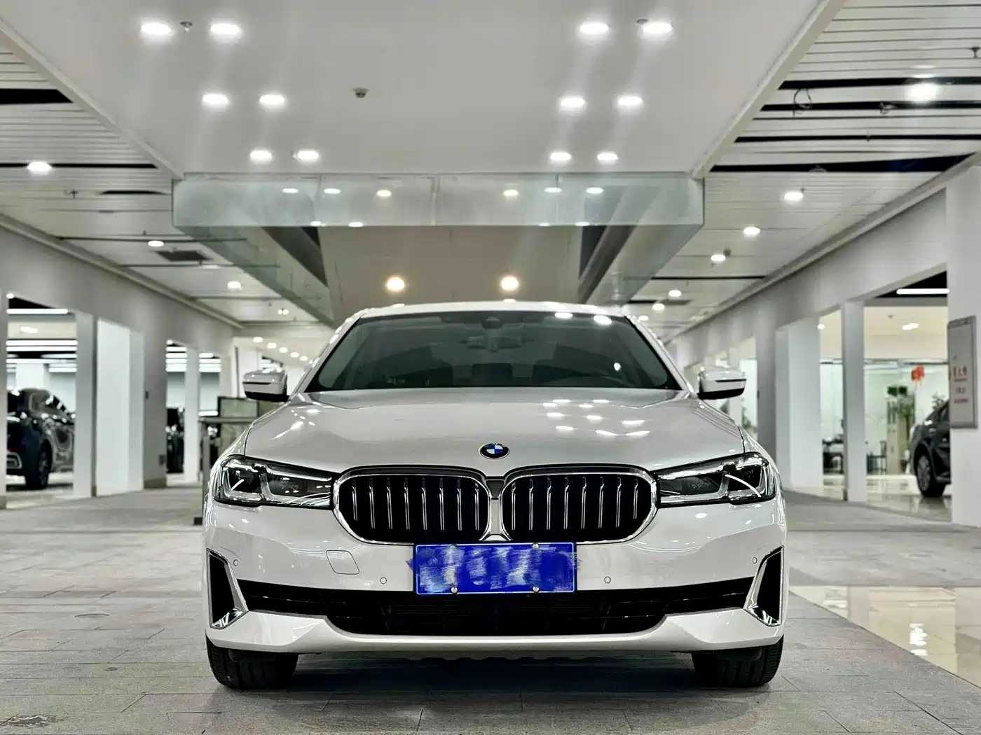 Фото 2 - BMW 5 Series