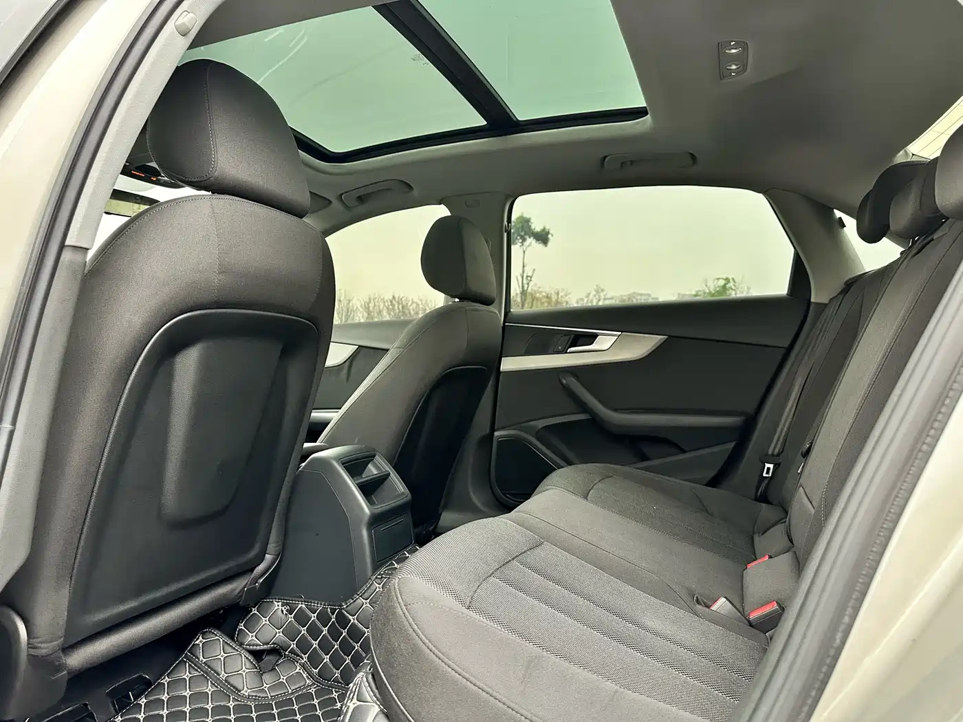 Audi A4L 2018 30th Anniversary 40 TFSI Progressive фото 11