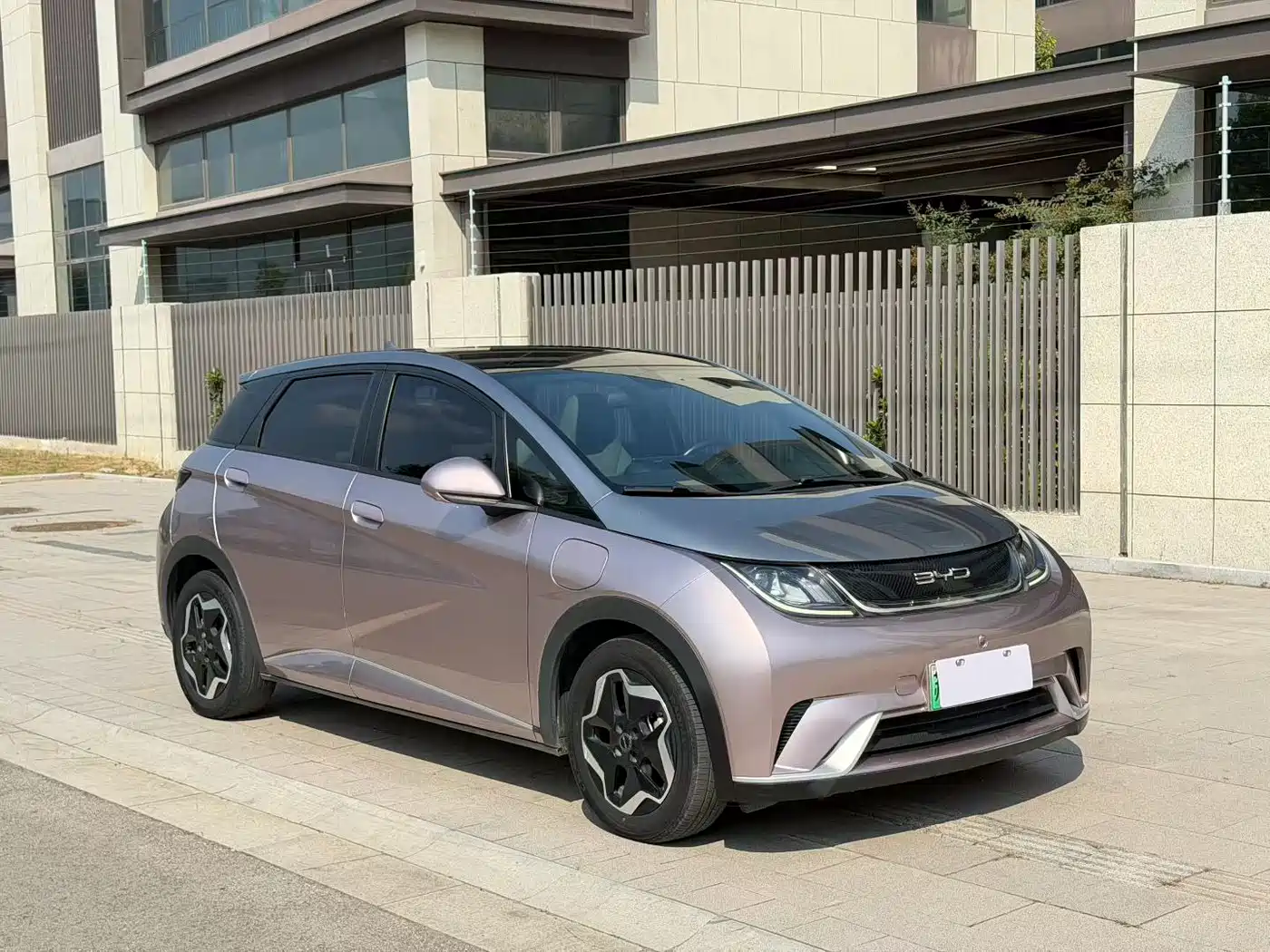 BYD Dolphin 2022 2021 Model 405km Fashion Edition