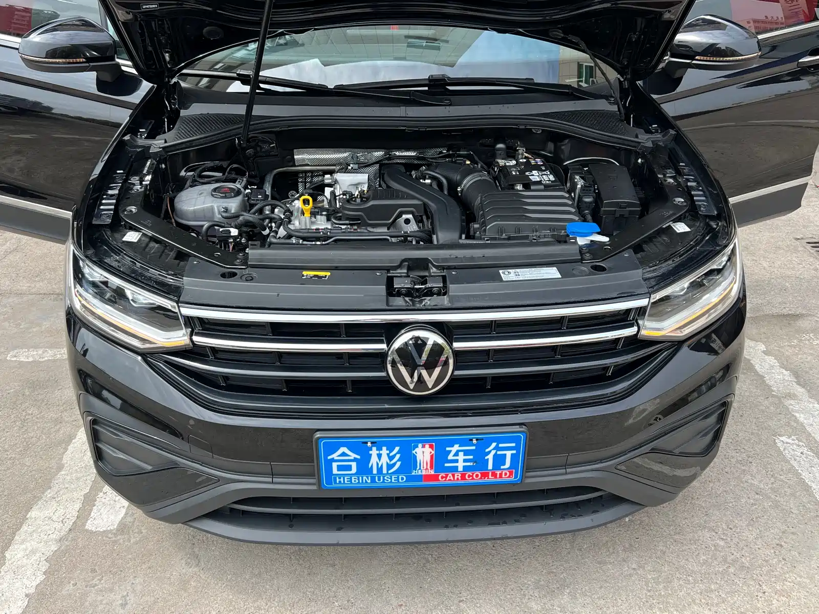 Фото 12 - Volkswagen Tiguan L